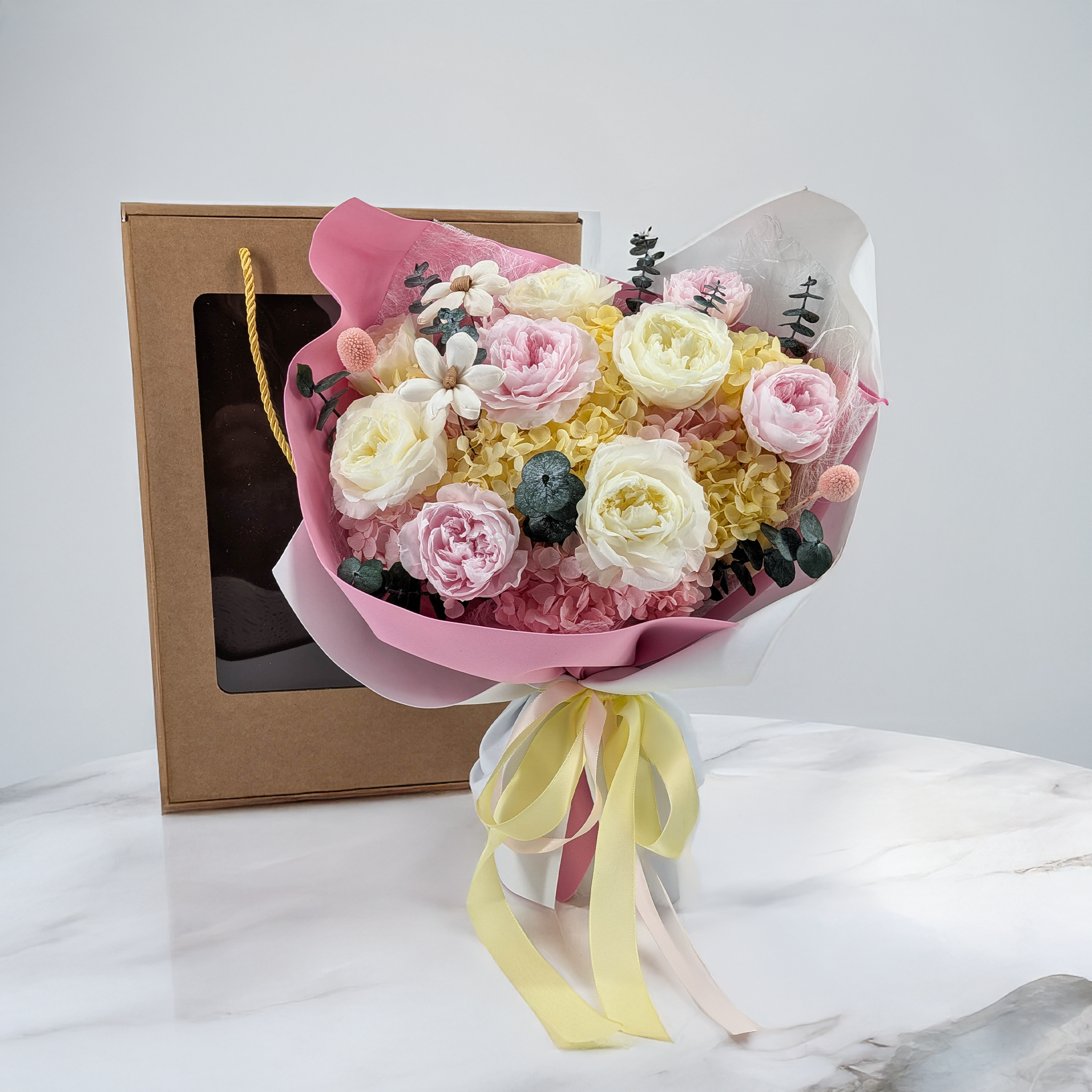 Bukiet Premium w pudełku - EVERGIVE – A Lasting Gesture – Pearl Royal