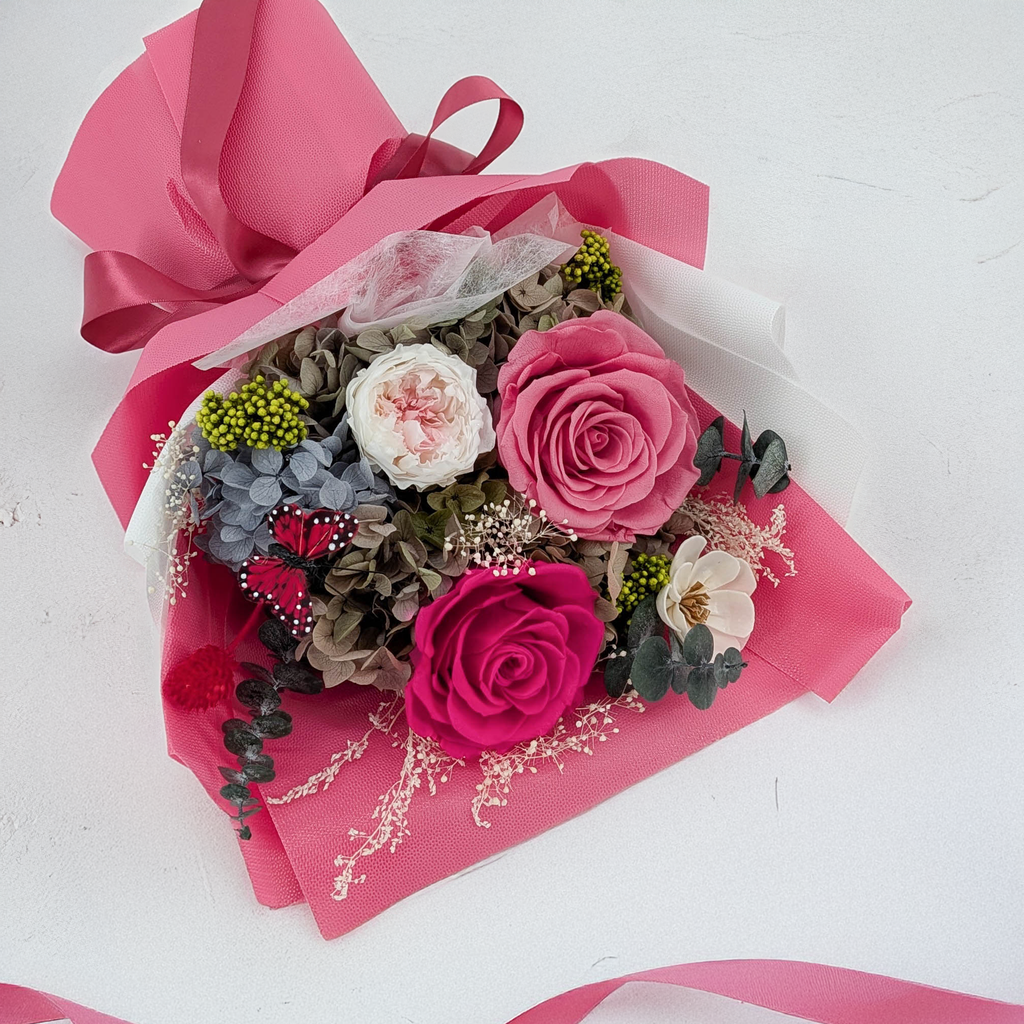 Bukiet Premium w pudełku - EVERGIVE – A Lasting Gesture – Fuchsia Charm