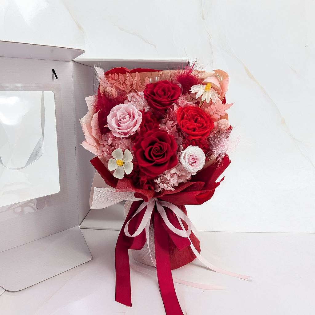 Bukiet Premium w pudełku - EVERGIVE – A Lasting Gesture – Red Desire