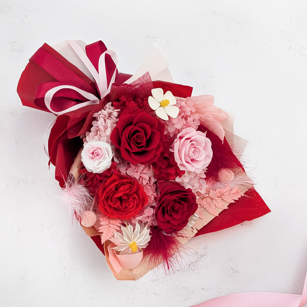Bukiet Premium w pudełku - EVERGIVE – A Lasting Gesture – Red Desire