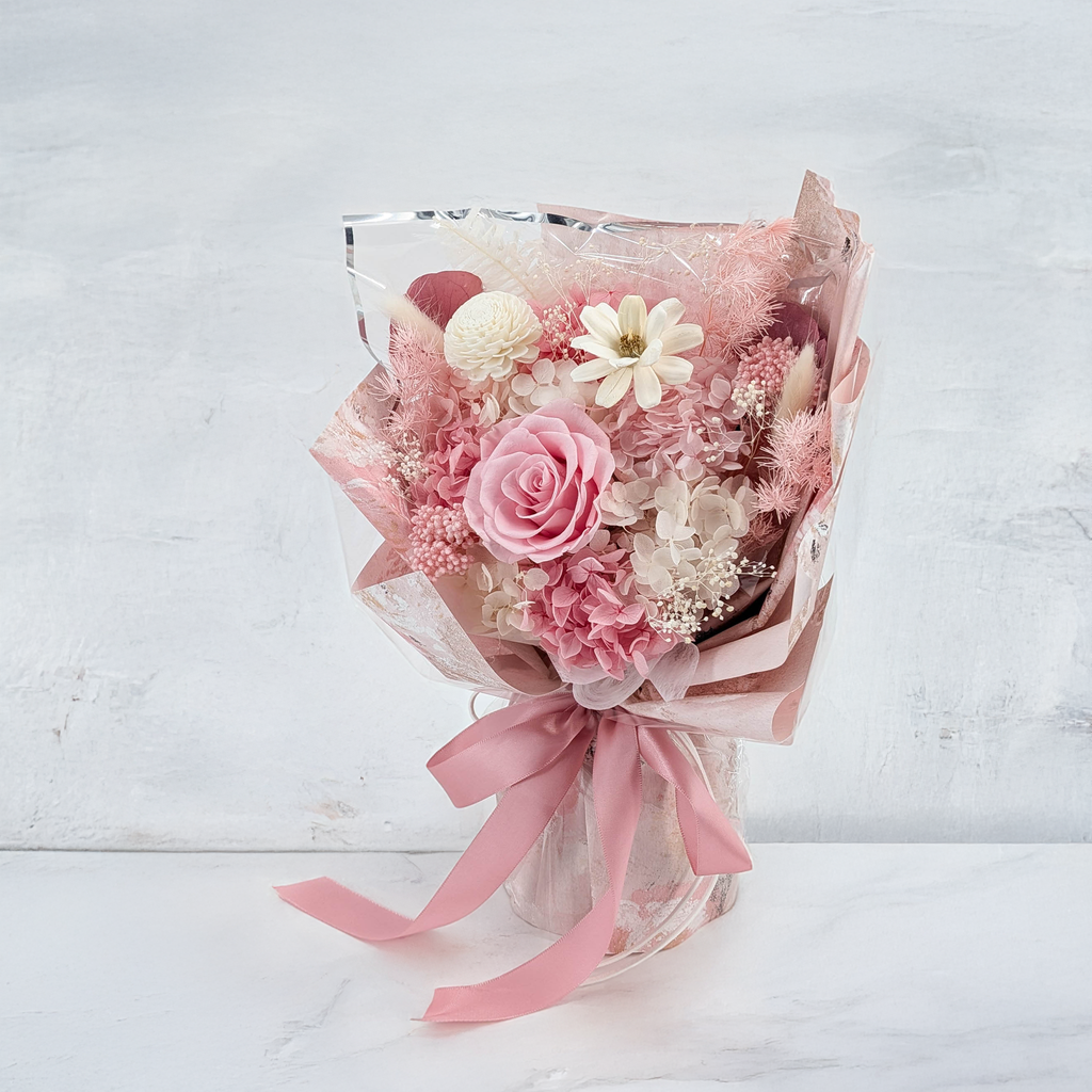 Bukiet Premium w pudełku - EVERGIVE – A Lasting Gesture – Pink Blush