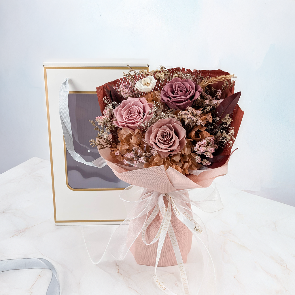 Bukiet Premium w pudełku - EVERGIVE – A Lasting Gesture – Powder Charm