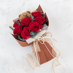 Bukiet Premium w pudełku - EVERGIVE – A Lasting Gesture – Ruby Tenderness