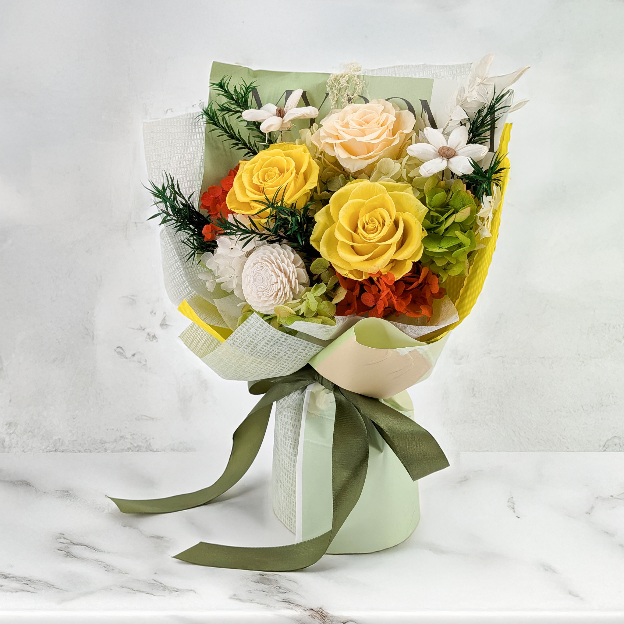 Bukiet Premium w pudełku - EVERGIVE – A Lasting Gesture – Sunny Charm